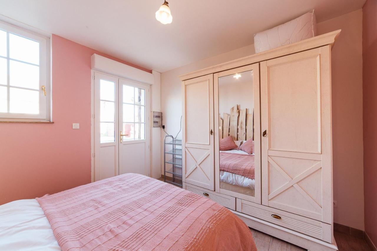 Maison Calme 14 Personnes, Piscine, Jardin Et Parking Buchères Exteriör bild